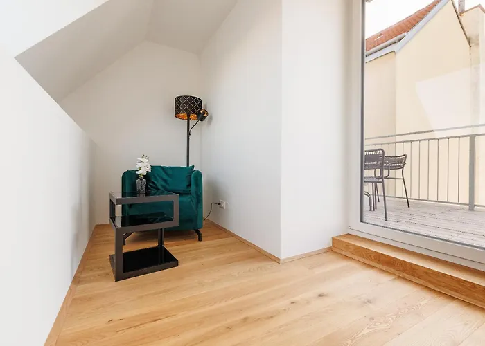 Апартаменти Symphony 42 - Modern Loft With Terrace And Grill In Location *