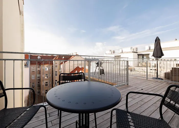 Symphony 42 - Modern Loft With Terrace And Grill In Location Апартаменти