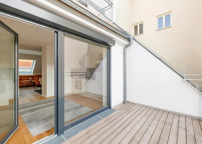 Апартаменти Symphony 42 - Modern Loft With Terrace And Grill In Location *